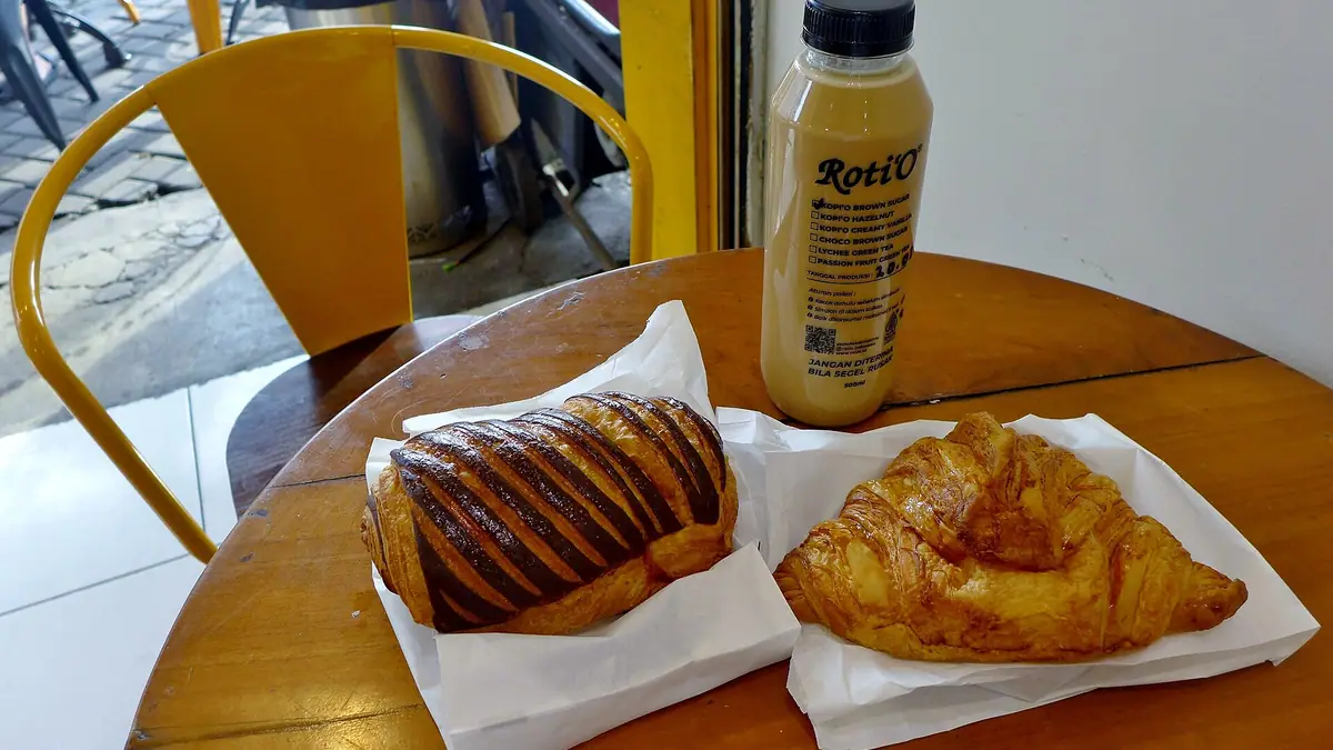 Aleksandar's Bakery – bakery & café in The Holyland, Belfast